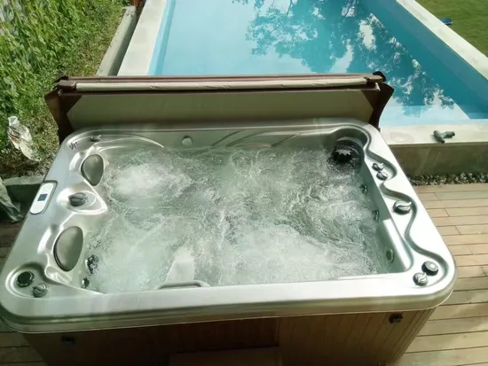Promozione 2015 Idromassaggio Whirlpool SPA (A410)